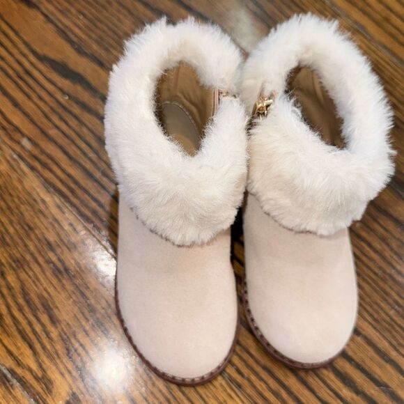 Janie & Jack Faux Fur Lined Suede Boots 6C - Picture 6 of 8